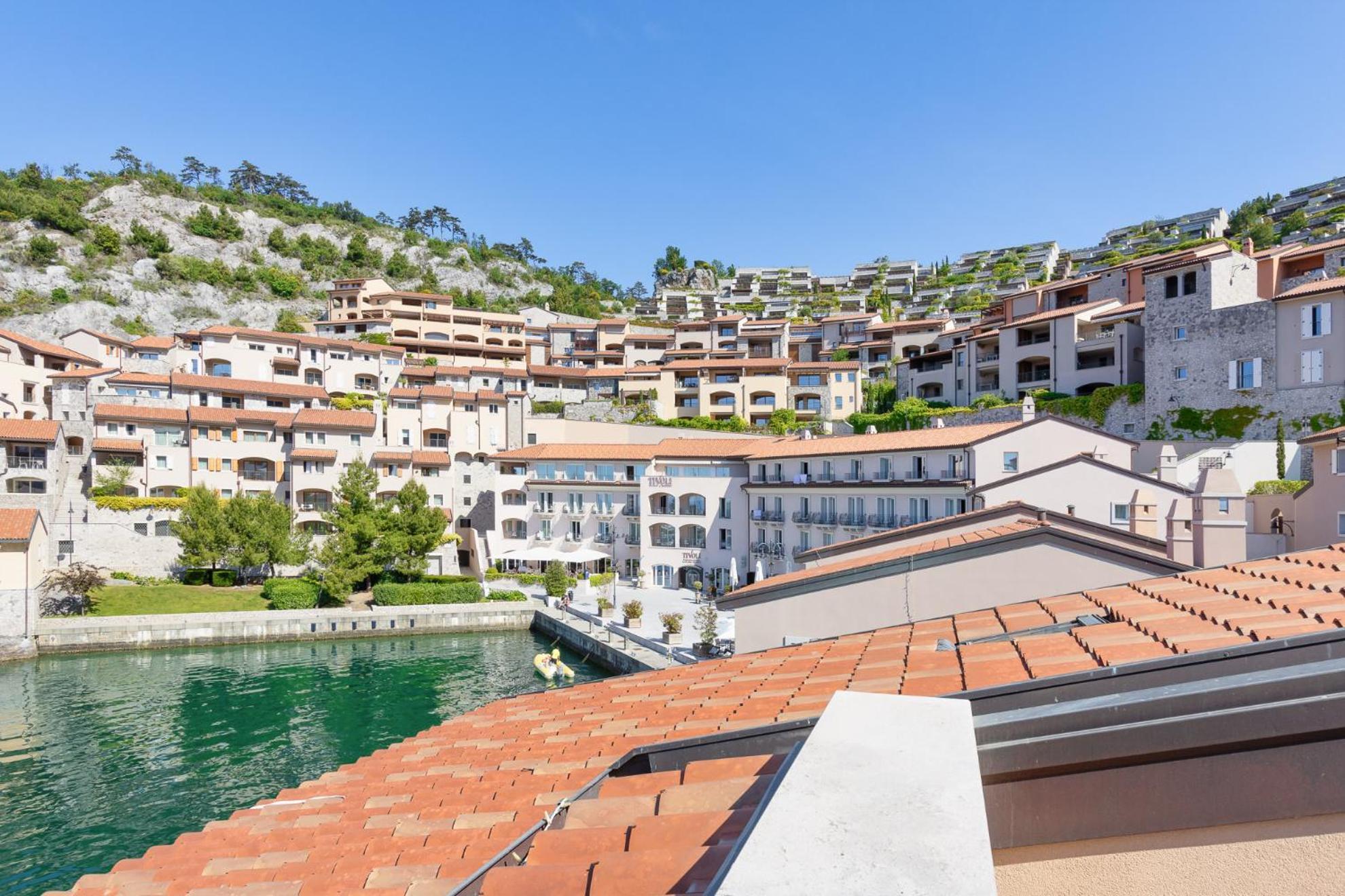 Portopiccolo Apartments Sistiana Eksteriør billede
