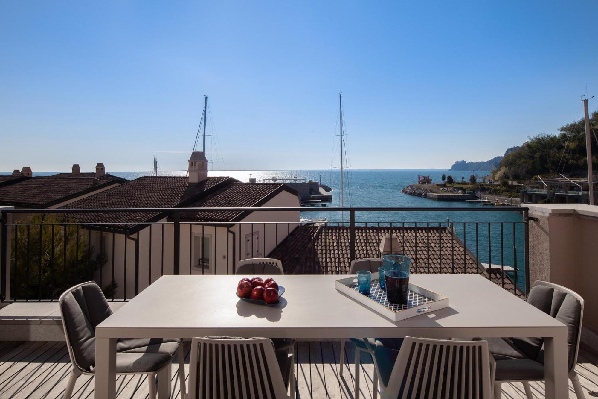 Portopiccolo Apartments Sistiana Eksteriør billede